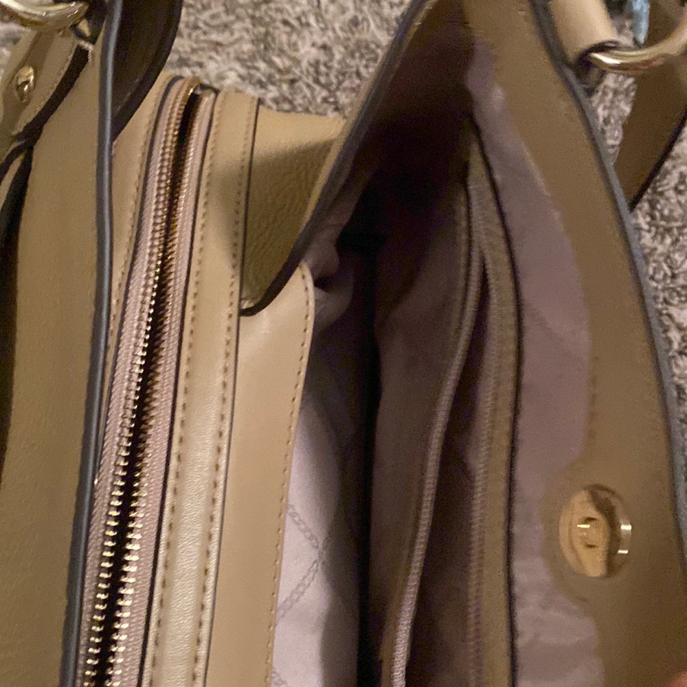 MICHAEL KORS